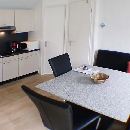 شقة Haus-berlin-freiheit-geniessen-mit-terrasse-grill